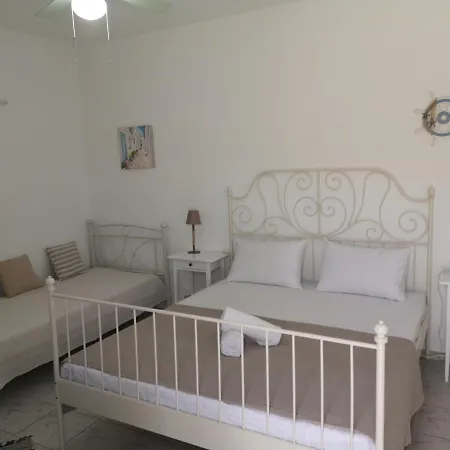 Almyros Beach House *