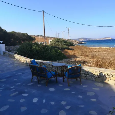 Almyros Beach House * Schoinoussa